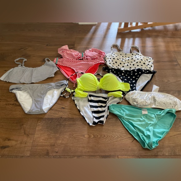 Bathing suit Lot Small & Mediums - Picture 1 of 12